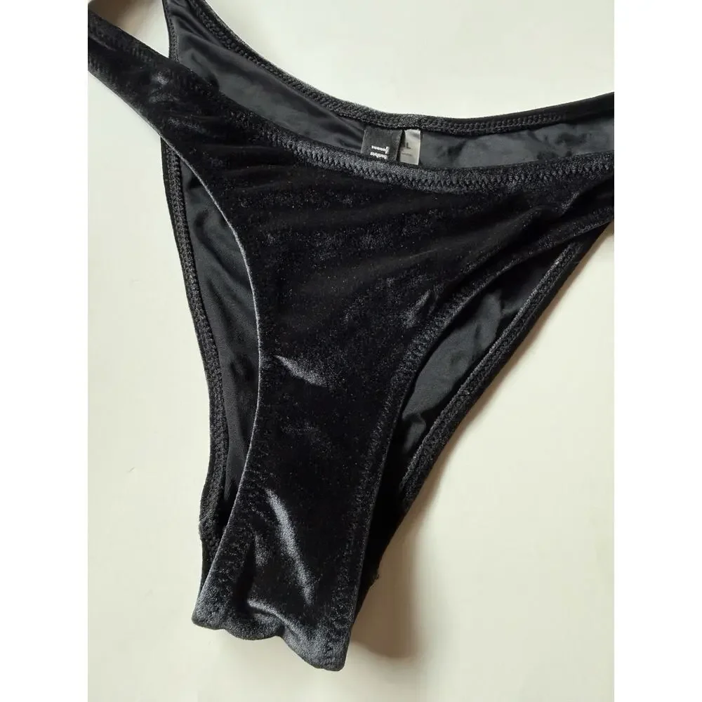 Triangl Black Velvet Bikini Bottoms Women’s Size M Swimwear High Cut